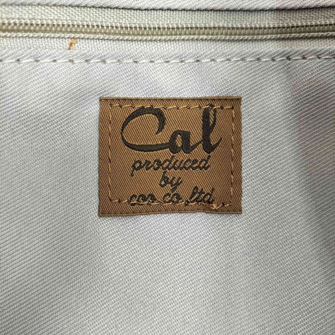 Cal カウレザー チャーム付き ハンドバッグ レディース