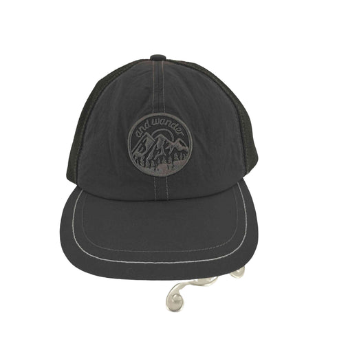 アンドワンダー and wander back mesh cap メンズ