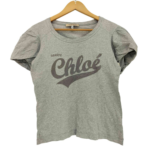 シーバイクロエ SEE BY CHLOE フリル袖 ロゴ クルーネックTシャツ レディース JPN:36