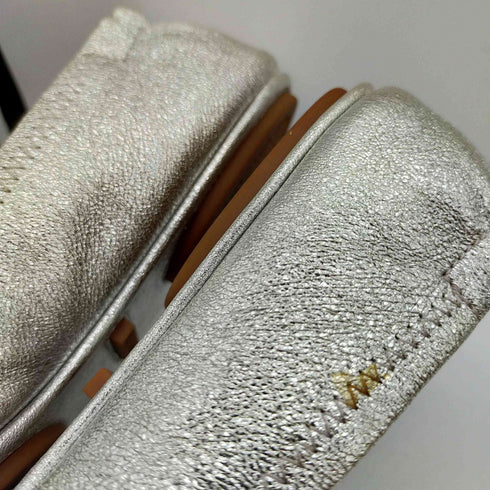 トリーバーチ TORY BURCH メタル ロゴ フラットシューズ レディース