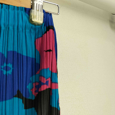 イッセイミヤケ ISSEY MIYAKE WHITE LABEL 04ss プリーツ加工 総柄 フラワー スカート レディース 2