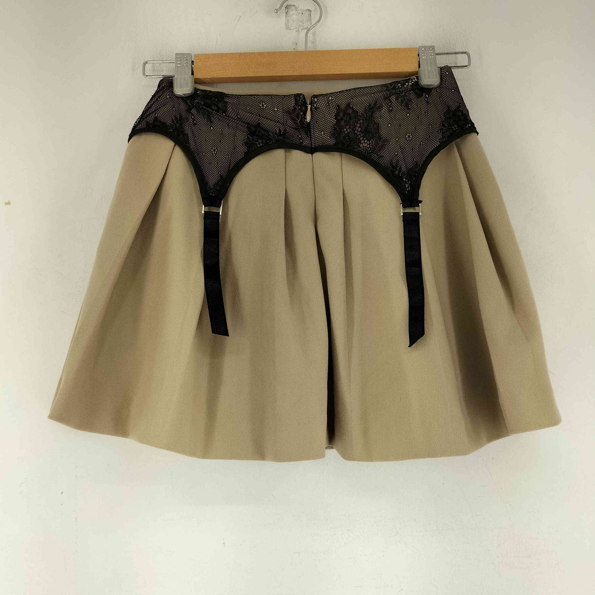 ダーリッチ ガーターデザインプリーツミニスカート グレーM ダーリッチ