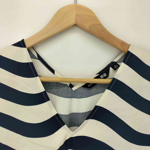 ユニクロ UNIQLO Vネックフレアワンピース ノースリーブ レディース JPN:M