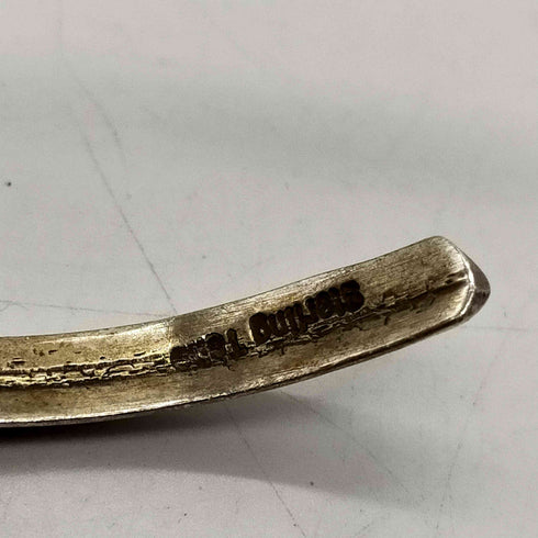 ナバホ NAVAJO STERLING TAHE 刻印 ELAINE TAHE エレインタヘ スタンプワーク シルバー インディアンジュエリー バングル メンズ