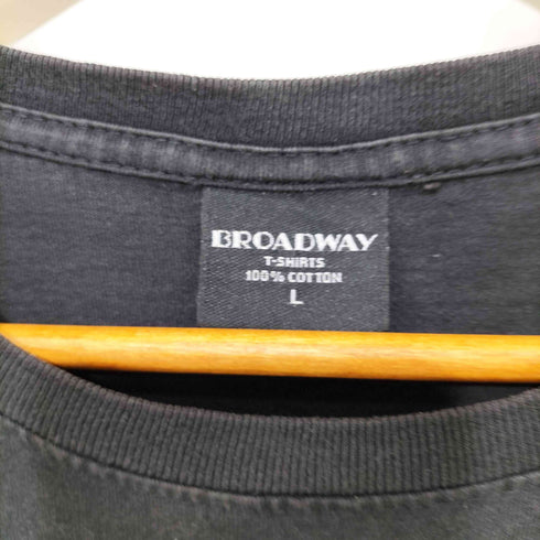 ブロードウェイ BROADWAY 狂気ロゴ 虹ロゴ バンド S/S Tシャツ バンT メンズ import:L
