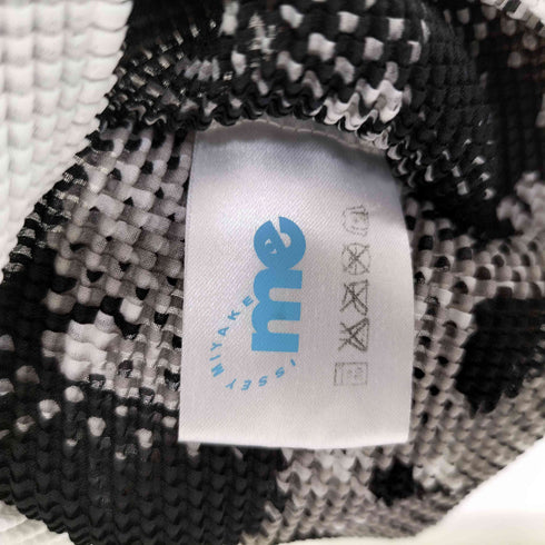 ミー イッセイミヤケ me ISSEY MIYAKE 08SS グラフィックプリント ハイネック ストレッチプリーツ トップ レディース