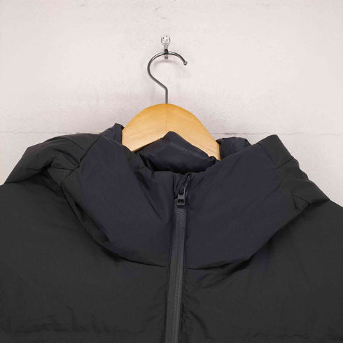ユニクロ UNIQLO シームレスダウンパーカ メンズ XL