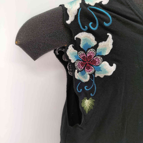 ヴィヴィアンタム VIVIENNE TAM 花柄刺繍 レーヨンノースリーブトップス レディース JPN:0