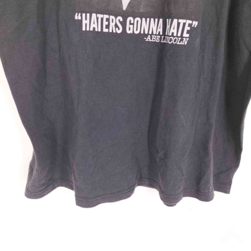 DOM ボディ HATERS GONNA HATE 人物 プリント S/S クルーネック Tシャツ メンズ import:XL