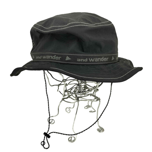 アンドワンダー and wander JQ tape hat メンズ