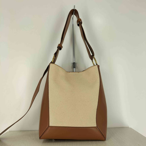 チャールズアンドキース CHARLES&KEITH キャンバススタッズ バケツバッグ レディース