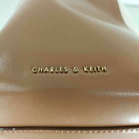 チャールズアンドキース CHARLES&KEITH キャンバススタッズ バケツバッグ レディース