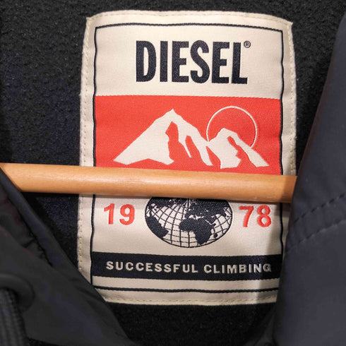 ディーゼル DIESEL SUCCESSFUL CLIMBING 1978 ナイロン切替 ジップアップ フリースパーカー メンズ import:S