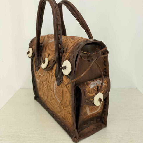 カービングトライブス Carving Tribes 花柄 型押し レザー レディース