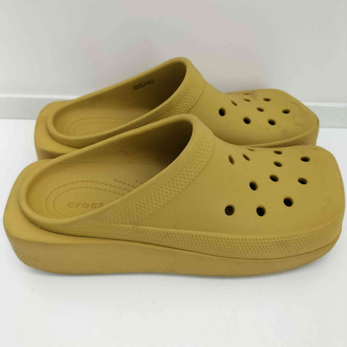 クロックス crocs 24SS Classic Blunt Toe Clog Desert Grass レディース M6 W8