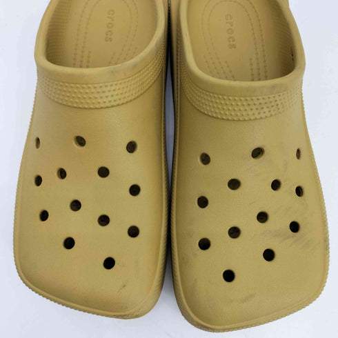 クロックス crocs 24SS Classic Blunt Toe Clog Desert Grass レディース M6 W8