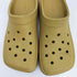 クロックス crocs 24SS Classic Blunt Toe Clog Desert Grass レディース M6 W8