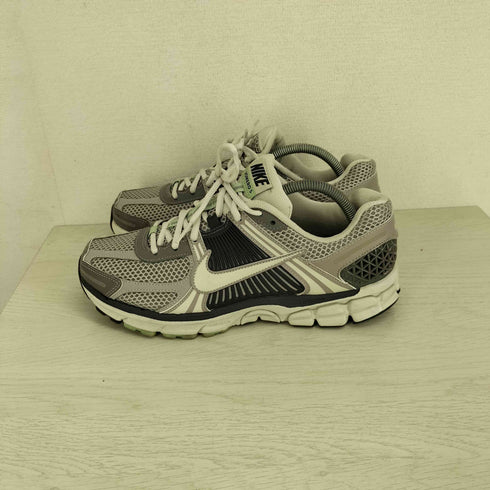 ナイキ NIKE W ZOOM VOMERO 5 COBBLESTONE ウィメンズ ズーム ボメロ 5 メンズ JPN:27