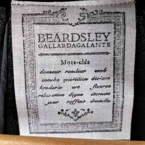 ビアズリー BEARDSLEY クロップドS/Sシアートップス レディース JPN:38