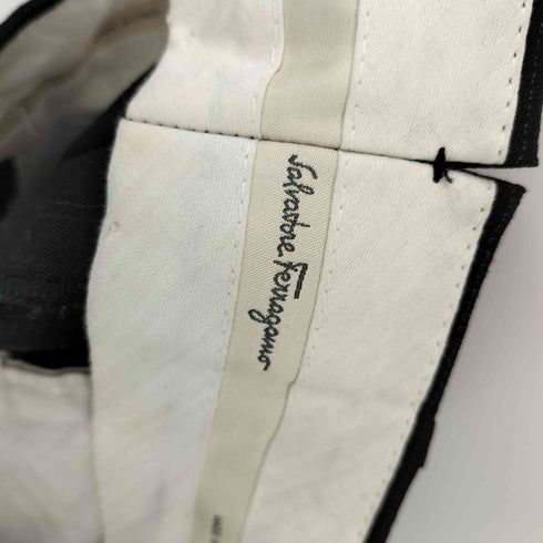 サルヴァトーレフェラガモ Salvatore Ferragamo イタリア製 2タックスラックスパンツ メンズ