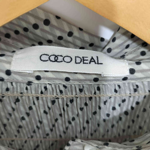 ココディール COCO DEAL 幾何学柄ドットプリントシャーリングブラウス レディース JPN:2