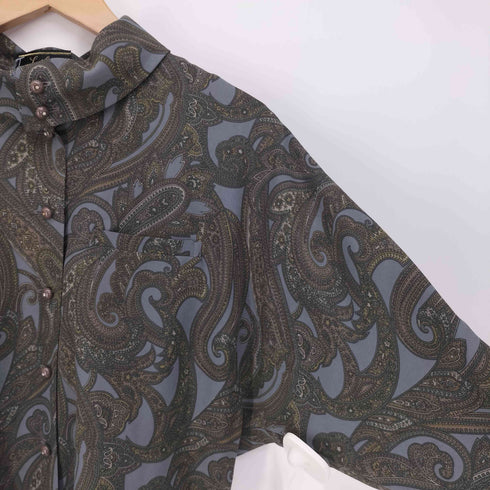 レリアン Leilian 総柄 ペイズリー柄 球ボタン ハイネック ポリ L/S シャツ レディース JPN:9号