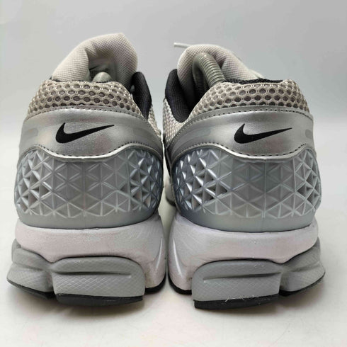 ナイキ NIKE Zoom Vomero 5 Metallic Silver Pure Platinum ズーム ボメロ5 メタリックシルバー ピュアプラチナム スニーカー メンズ JPN:27.5