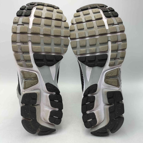 ナイキ NIKE Zoom Vomero 5 Metallic Silver Pure Platinum ズーム ボメロ5 メタリックシルバー ピュアプラチナム スニーカー メンズ JPN:27.5