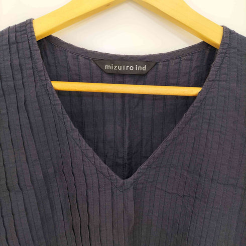 ミズイロインド mizuiro ind ピンタック Vネック ブラウス レディース