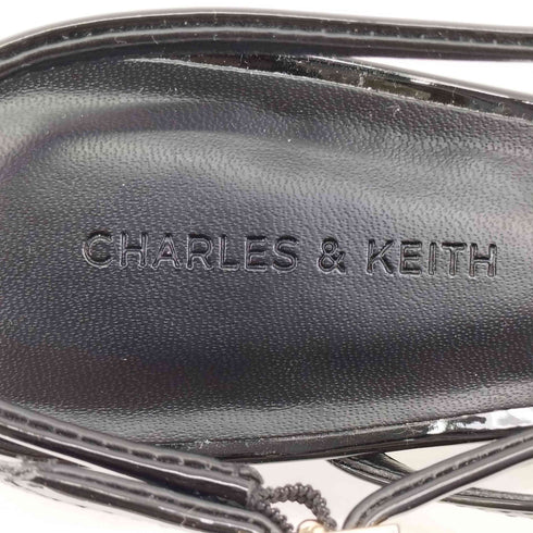 チャールズアンドキース CHARLES&KEITH エナメルヒールストラップサンダル レディース