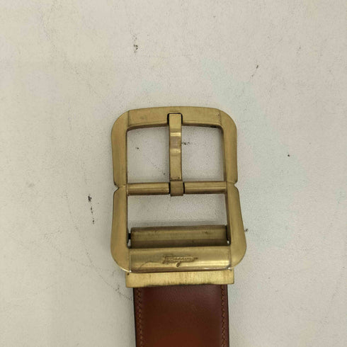 サルヴァトーレフェラガモ Salvatore Ferragamo パテントレザーベルト メンズ