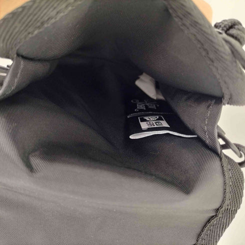 ニューエラ NEW ERA 0.3L CALNAMUR カルナムール ネックポーチ メンズ