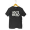 アンタイヒーロー ANTIHERO プリント クルーネック半袖Tシャツ メンズ JPN:M