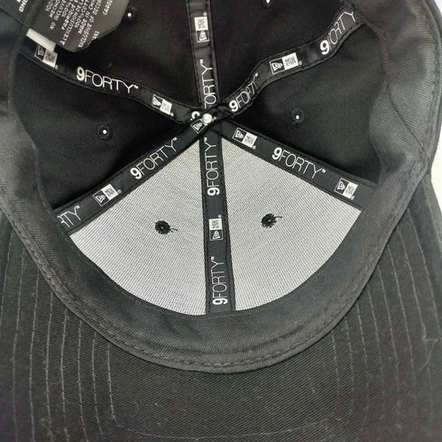 ニューエラ NEW ERA 9FORTY LAUGHING SMILE ADJUSTABLE CAP ジョーカー アメコミ キャラクター 刺繍 6パネル ベースボール キャップ メンズ