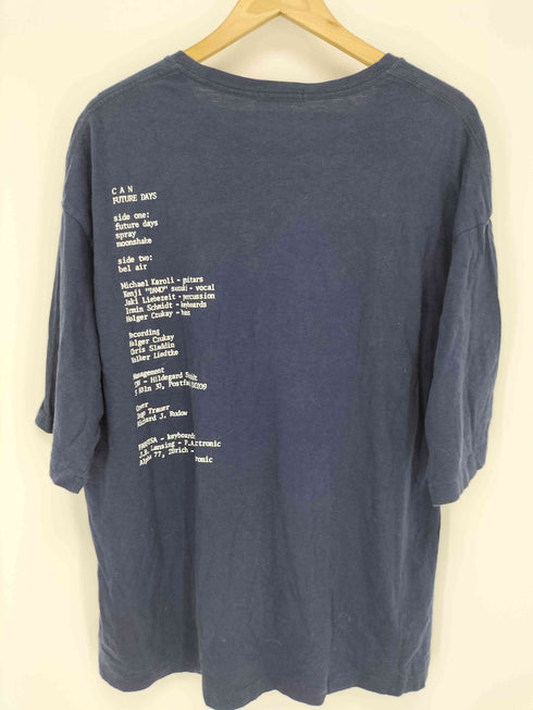アンダーカバーイズム UNDERCOVERISM CAN FUTURE DAYS シングルステッチ プリントTシャツ メンズ 1