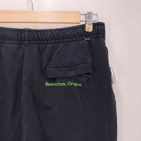 ナイキ NIKE NSW WORLD TOUR SWEAT PANTS エッセンシャル スウェット パンツ メンズ L