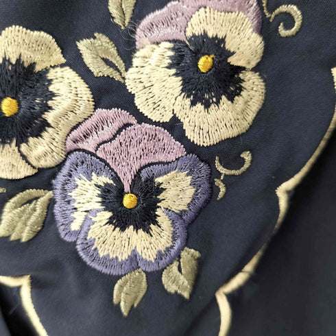 アクシーズ ファム axes femme POETIQUE パンジー刺繍リボン襟ブラウス レディース JPN:M