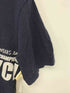 バーンズ アウト フィッターズ BARNS OUT FITTERS 両面プリント クルーネックTシャツ メンズ JPN:M