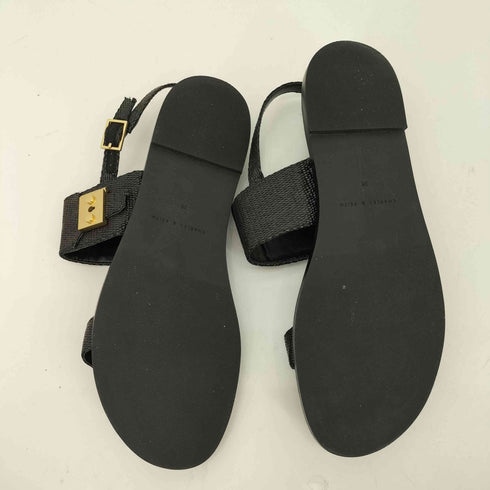 チャールズアンドキース CHARLES&KEITH メタリックバックル ラフィアサンダル レディース 38
