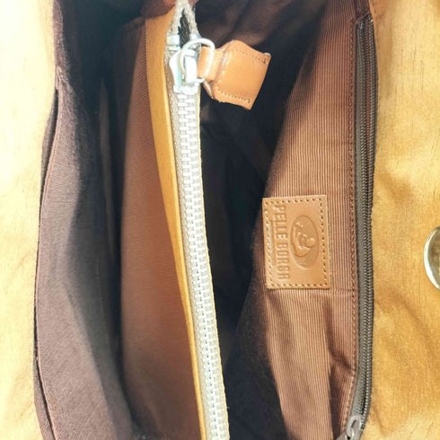 ペレボルサ PELLE BORSA ロゴプレート トートバッグ レディース
