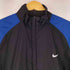 ナイキゴルフ NIKE GOLF S/S スウッシュプリント ナイロンジップアップジャケット メンズ JPN:M