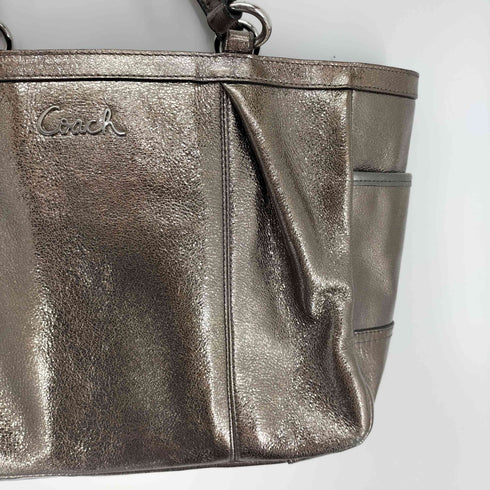コーチ COACH Metallic Silver Leather Tote Shoulder Bag メタリック シルバー レザー トート ショルダー バッグ レディース