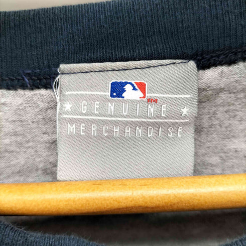 ジェニュインマーチャンダイズ GENUINE MERCHANDISE ナンバリング チームロゴプリント S/S ラグランTシャツ メンズ import:XL