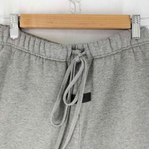 フェイアーオブゴッド エッセンシャルズ FEAR OF GOD ESSENTIALS Sweat Shorts メンズ JPN:XS