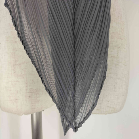 イッセイミヤケ ISSEY MIYAKE プリーツ ストール レディース