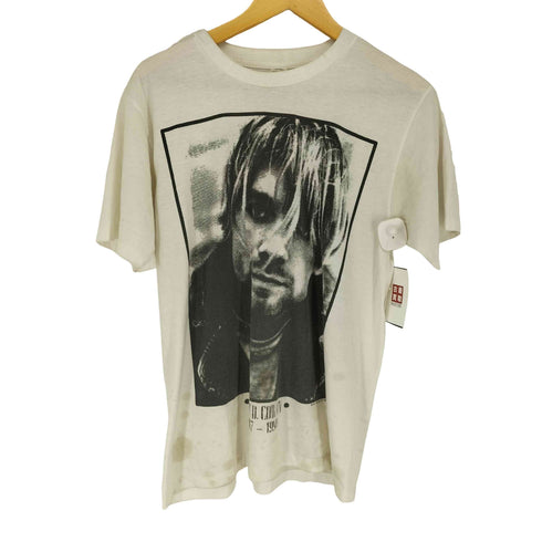 THE END OF MUSIC 袖裾シングル 両面プリントクルーネックアーティストTシャツ メンズ