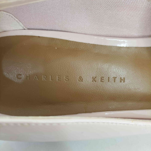 チャールズアンドキース CHARLES&KEITH ラウンドトゥエナメルパンプス レディース 39