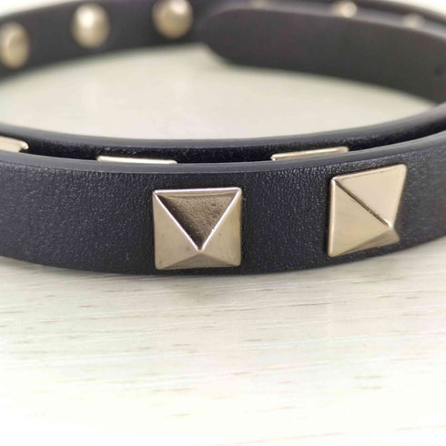 ヴァレンティノ Valentino イタリア製 レザースタッズチョーカー レディース