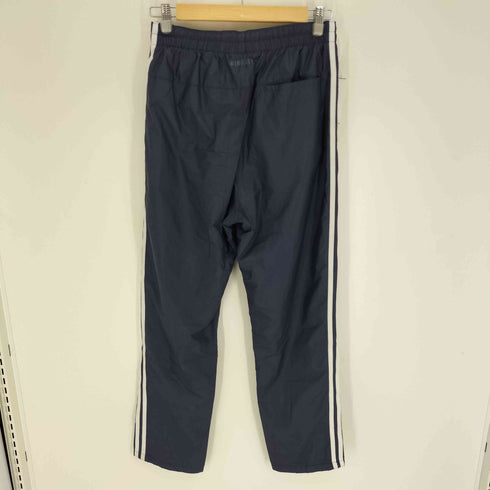 アディダス adidas 24SS スリーストライプス ルーズフィット テーパードレッグ オープンヘム WIND RDY ウインドパンツ メンズ JPN:M