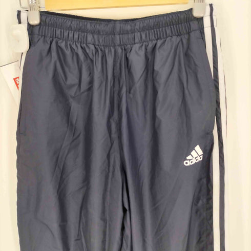 アディダス adidas 24SS スリーストライプス ルーズフィット テーパードレッグ オープンヘム WIND RDY ウインドパンツ メンズ JPN:M